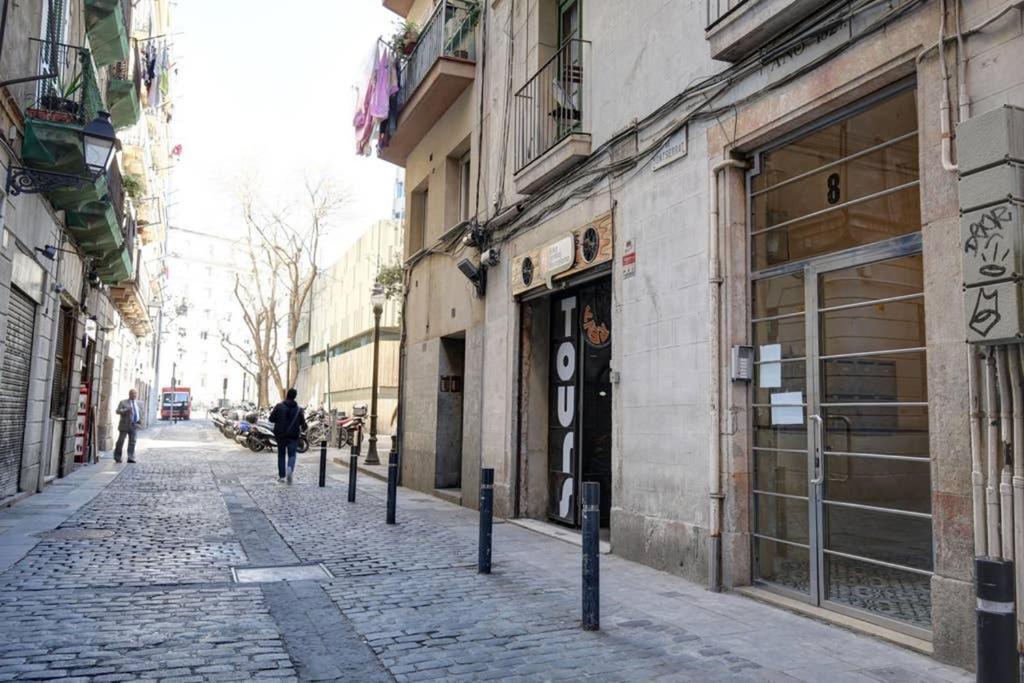 7 Pax Montserrat Ramblas Barcelona Exterior photo