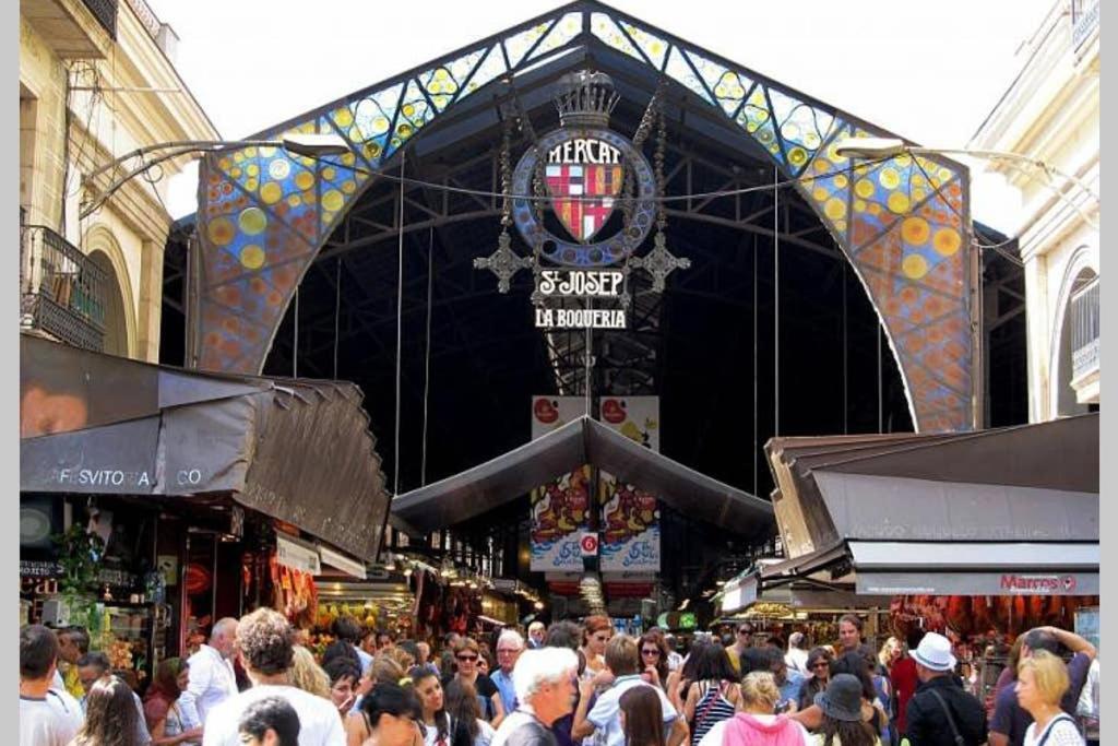 7 Pax Montserrat Ramblas Barcelona Exterior photo